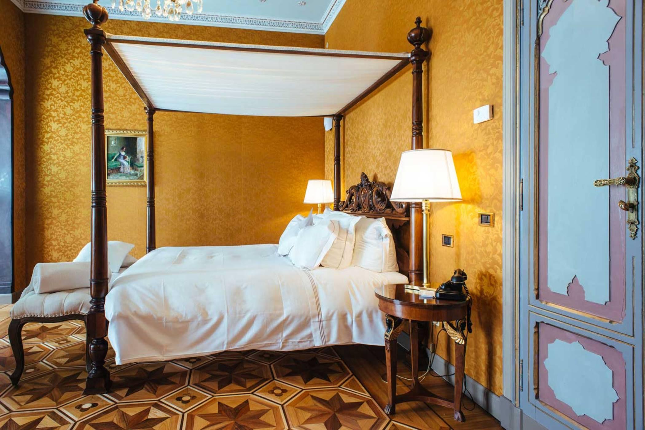 فندق أورتا سان جوليوفي  ريليه آند شاتو فيلا كريسبي المظهر الخارجي الصورة